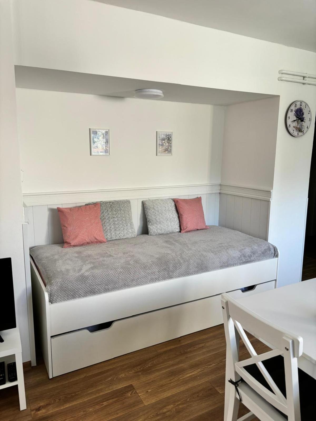 Apartman Vendy KLV Exterior foto